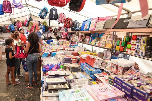 Bakıda 19 yerdə məktəb yarmarkaları fəaliyyətə başladı (SİYAHI)
