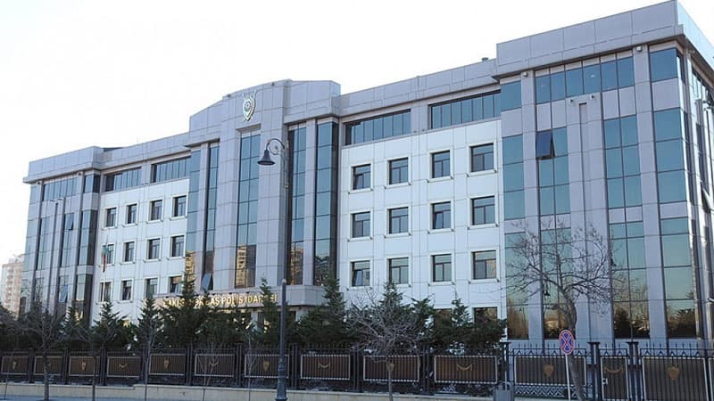 Bakı polisi: "Neftçi" azarkeşlərini stadiondan polis çıxartmayıb"
