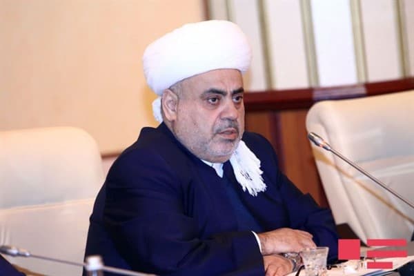 İlahiyyat İnstitutunun fərqlənən tələbələrinə Şeyxülislam təqaüdü ayrılıb