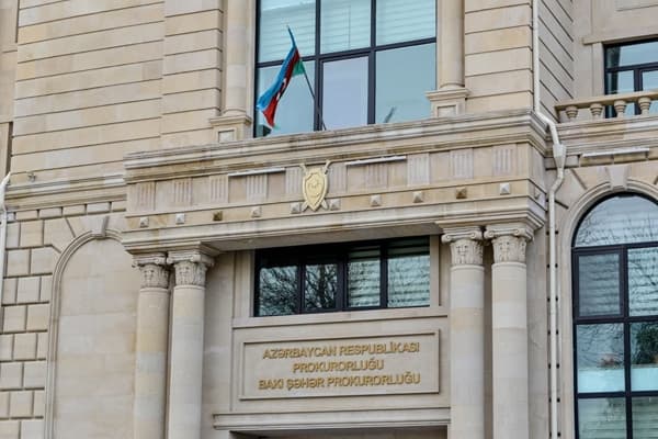 Övladını zəncirləyən valideynlə bağlı cinayət işi başlanıb