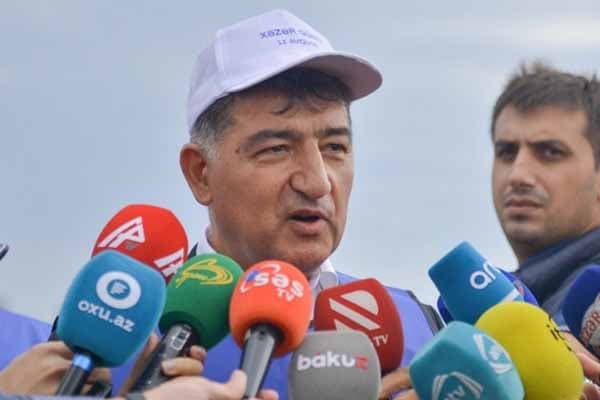 Nazir müavini Yardımlıdakı yanğından danışdı