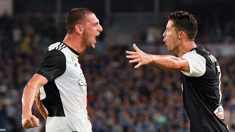Türk futbolçuya 45 milyon avroluq transfer təklif