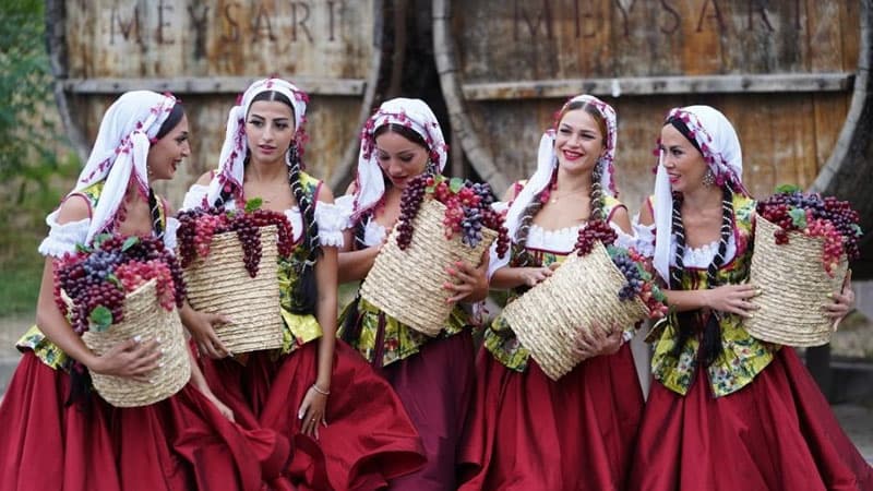 Şamaxıda Üzüm və Şərab Festivalının açılış mərasimi keçirilib (FOTOLAR)