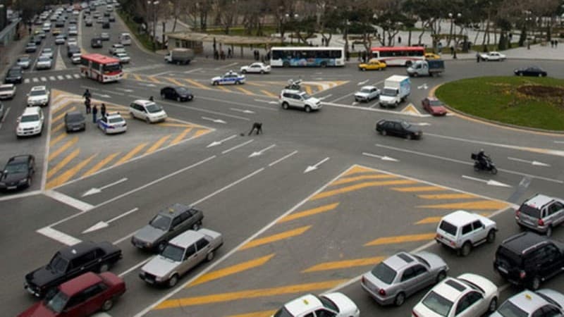 Azərbaycanda əhalinin daha çox istifadə etdiyi nəqliyyat vasitəsi hansıdır?