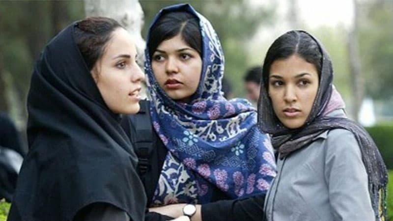 Almaniya məktəblərində hicab qadağan edilir