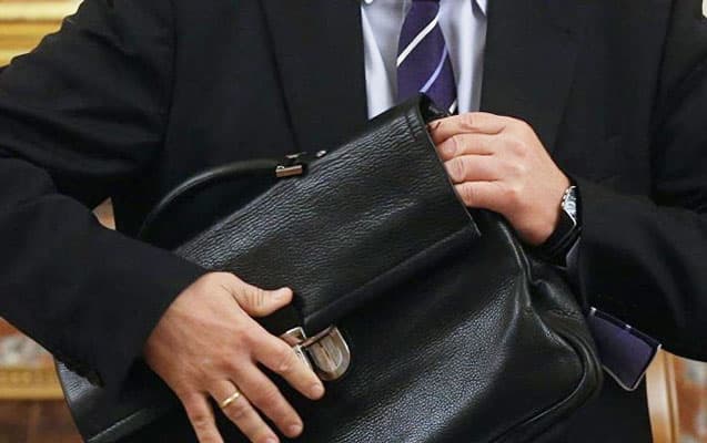 Şöbə müdiri işdən çıxarıldı