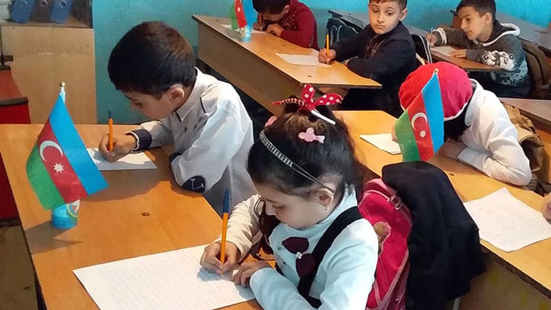 1-ci sinif şagirdlərinin dərslikləri çəkisinə görə fərqlənəcək