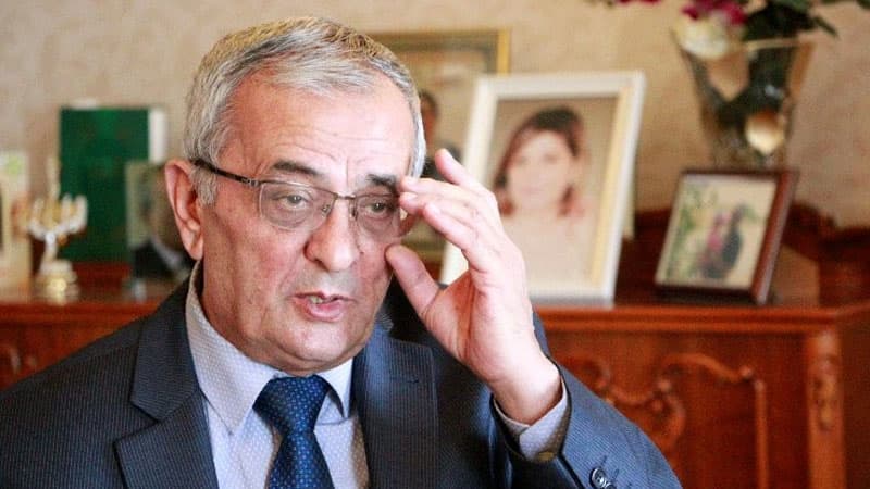 İsgəndər Həmidov əməliyyat olunur (FOTOLAR)