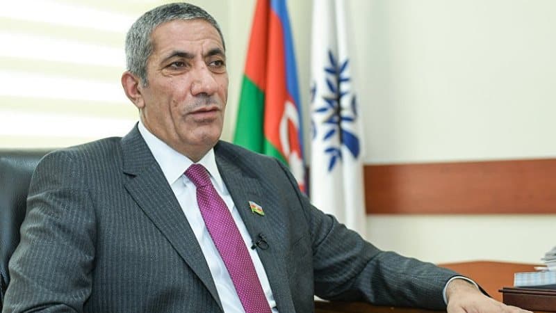 Siyavuş Novruzov sabiq nazirləri hədələdi: "Altlarına milyardlar yığıblar..."