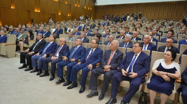 YAP Siyasi Şurasının işsiz qalan üzvləri (SİYAHI)