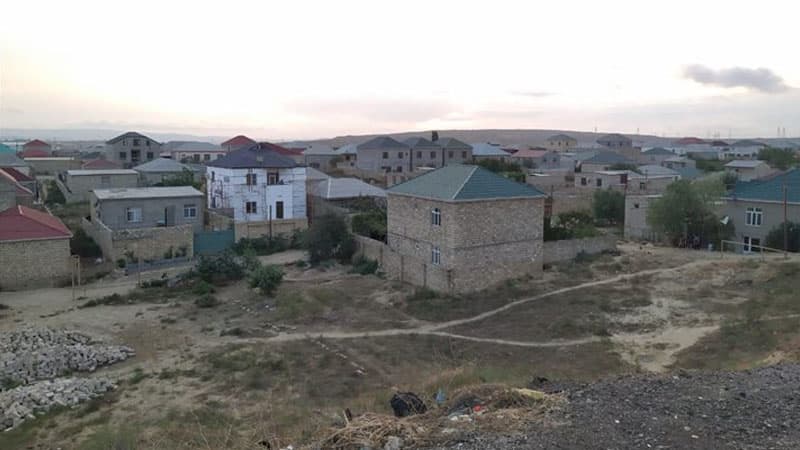 Yeni Balaxanı problemlərin qarşısında aciz qalıb (FOTOLAR)