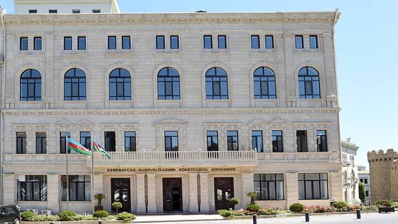 Konstitusiya Məhkəməsi Apellyasiya Məhkəməsinin müraciətinə baxıb, qərar qəbul etdi