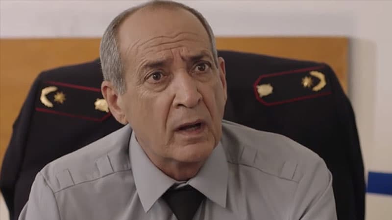 “Xalq artisti taksi sürür, dağıl, ey dünya!” (FOTO/VİDEO)