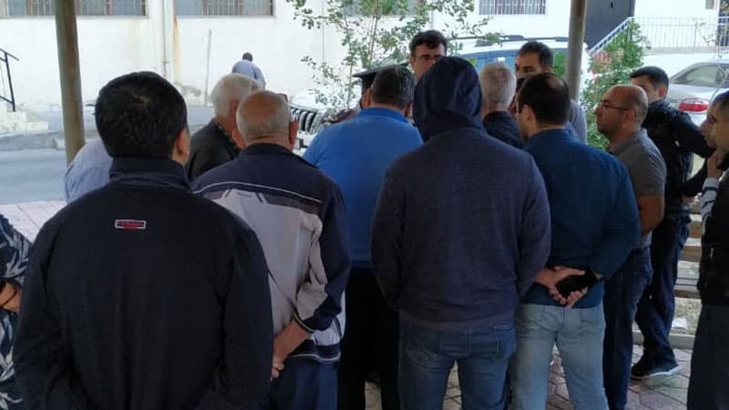 Bakıda yeni tikilinin sahibinə qarşı etiraz aksiyası