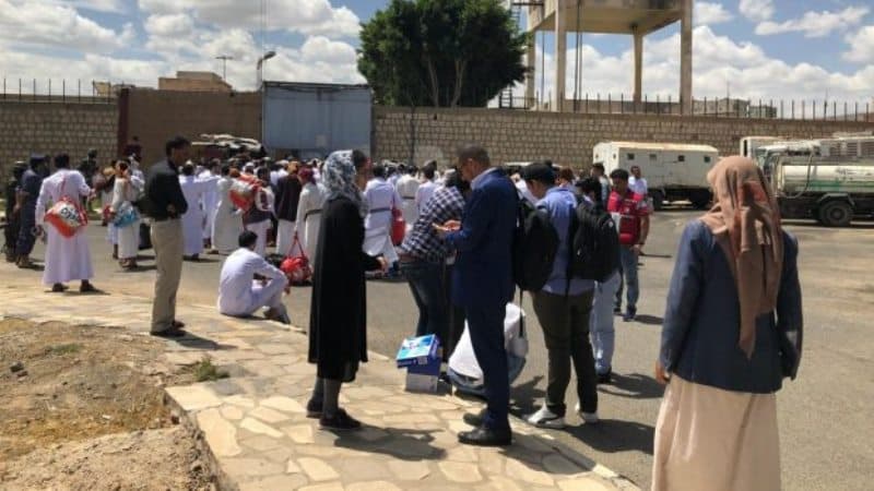 Husilər şərt qoydu: "350 əsiri azad edirik, əvəzində..."