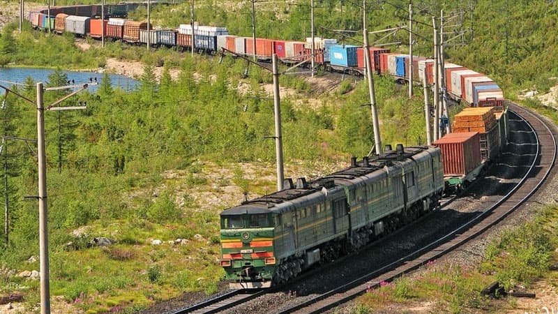 İqtisadçı: "BTQ Azərbaycanın geoiqtisadi mövqeyini gücləndirir"