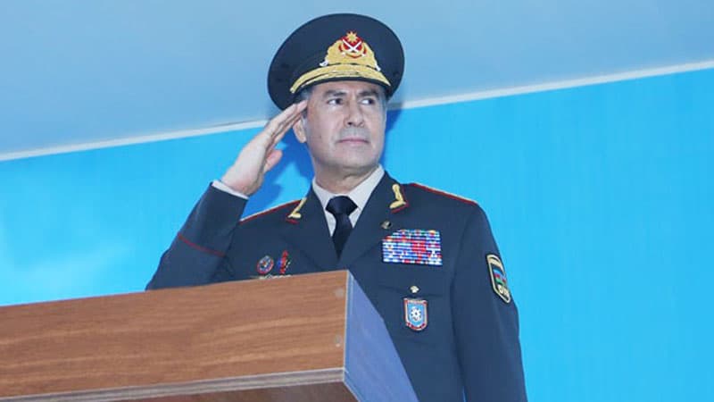 Nazir rəisi işdən çıxardı