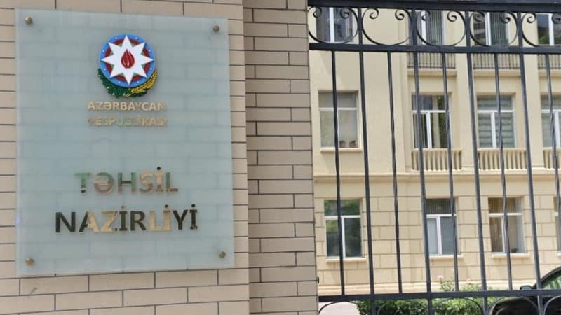 Müəllimlərdən icarə haqqı adı ilə pul yığan məktəb direktoru işdən çıxarıldı