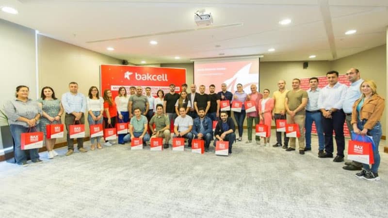 Bakcell jurnalistləri mobil telekommunikasiyanın son həllər və yenilikləri ilə tanış edib