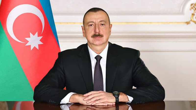 Prezident bu şəxsləri təltif etdi (SƏRƏNCAM)