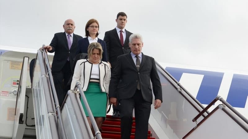 Kuba prezidenti Azərbaycana səfərə gəldi (FOTO)