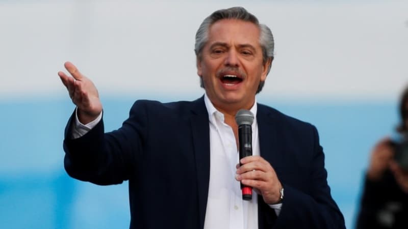 Argentinada müxalifət prezident seçkilərində qalib gəldi