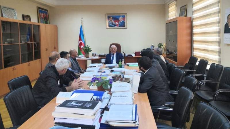 Tarix İnstitutunda dəyirmi masa: “Tariximizə sahib çıxaq” (FOTOLAR)