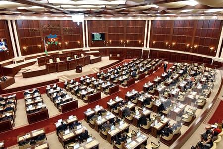 Bu deputatlar növbəti parlamentdə olmaya bilər (SİYAHI)