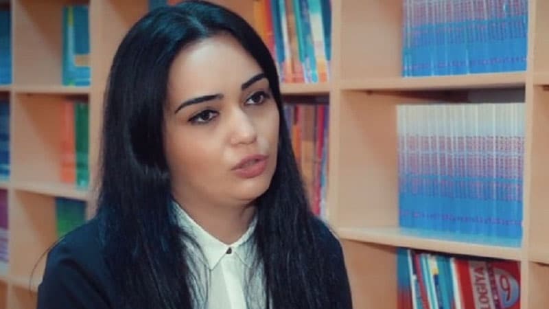 Xərçəngdən əziyyət çəkir, bir ayağını itirib, 16 ildir müəllim işləyir (VİDEO)