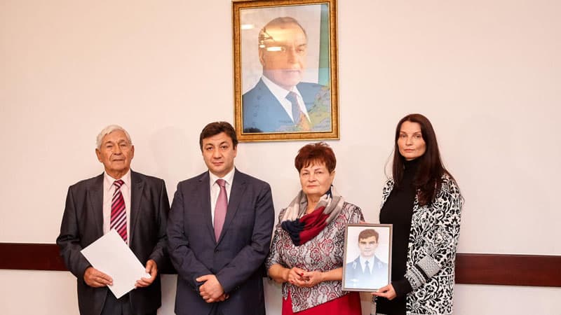 Ukraynalı Milli Qəhrəmanımızın ailəsinə birdəfəlik ödəmə verildi (FOTO)