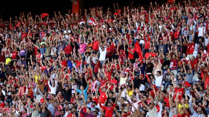 Təbrizdə 80 min adam "Azərbaycan", "Türkiyə" dedi, hərbi salam verdi (FOTO/VİDEO)