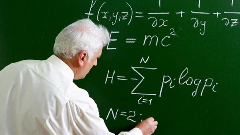 Özəl universitetlərdə işləmək istəyən müəllimlərin sayı artıb