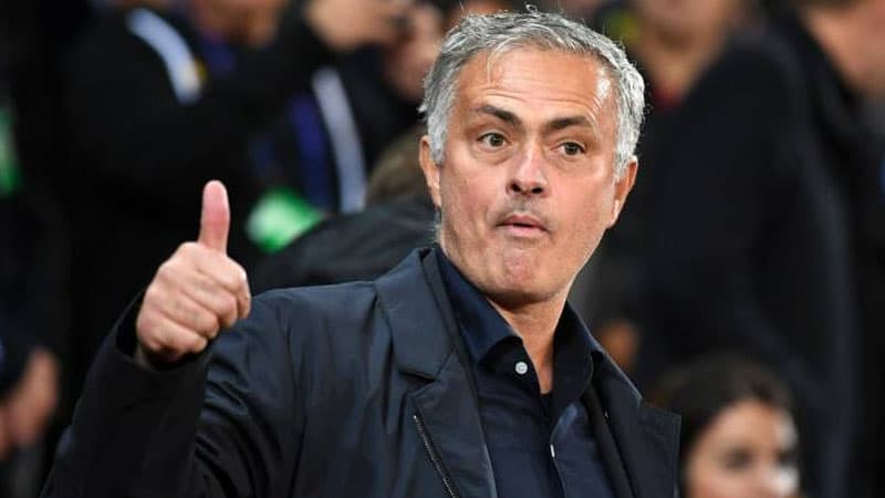 Daha bir klub Mourinyo ilə danışıqlara başladı