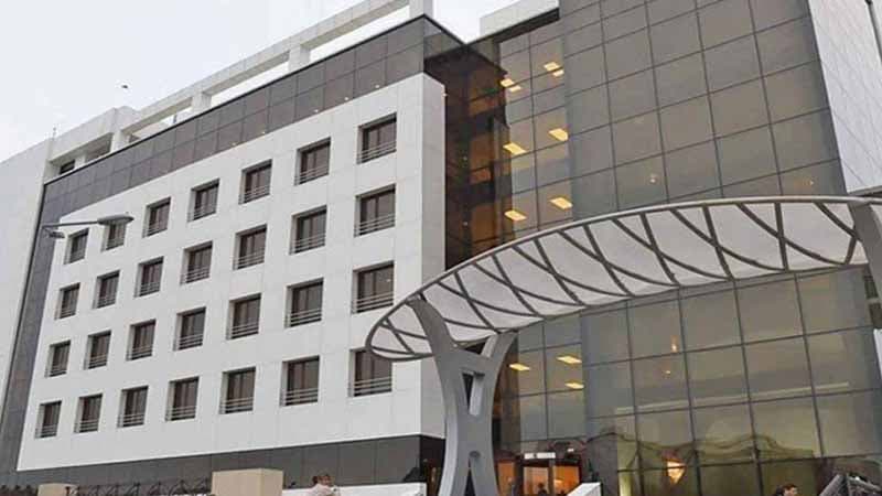 Müalicəvi Diaqnostika Mərkəzində intihar:  Xəstə özünü pəncərədən atdı