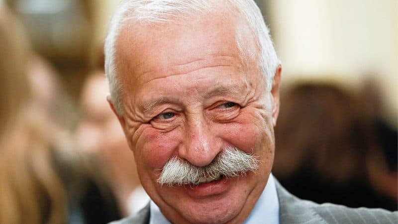 Məşhur aktyor ürəyindən əməliyyat oldu