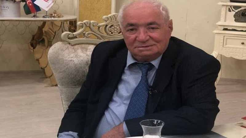Xalq şairindən etiraz: "Yubkası dizindən iki qarış yuxarı olanları..."