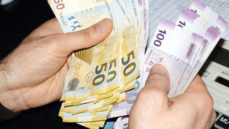 Bu şəxslərin maaşı artırıldı