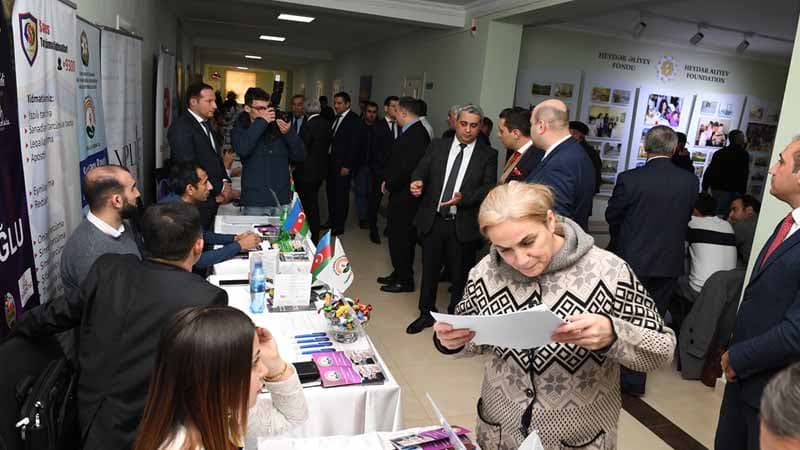 Məcburi köçkünlər üçün əmək yarmarkası keçirildi (FOTO)