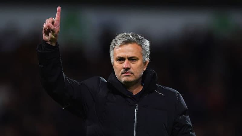 Mourinyo yenidən Premyer Liqada