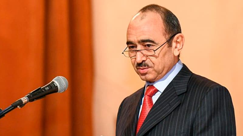 Əli Həsənovdan Ata Abdullayevlə bağlı açıqlama: “O cür səviyyəsiz...”