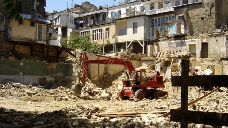 Bakıda beton panellərdən tikilən binalar söküləcək? (VİDEO)