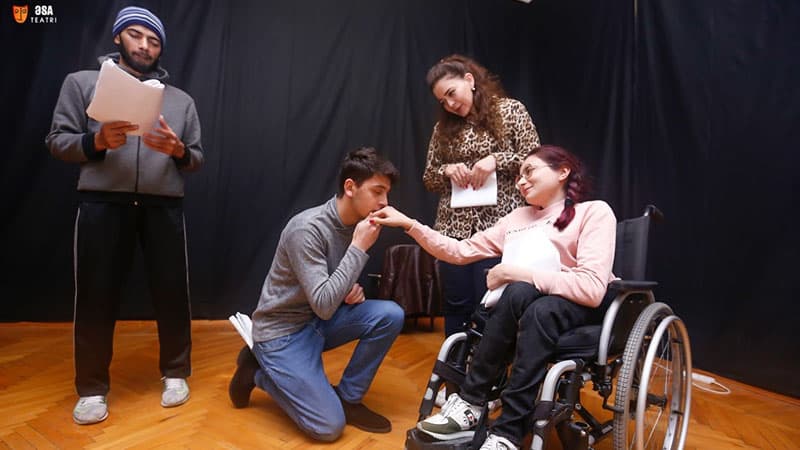 ƏSA Teatrı premyeraya hazırlaşır (FOTOLAR)