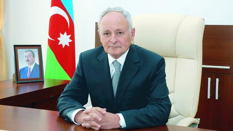 Nazir mərkəz direktorunu işdən çıxardı
