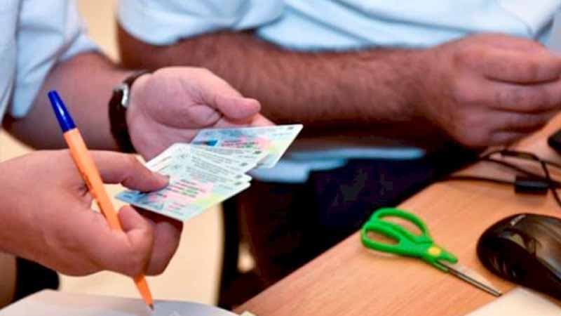 Sürücülük vəsiqəsi imtahanı DYP-dən alına bilər