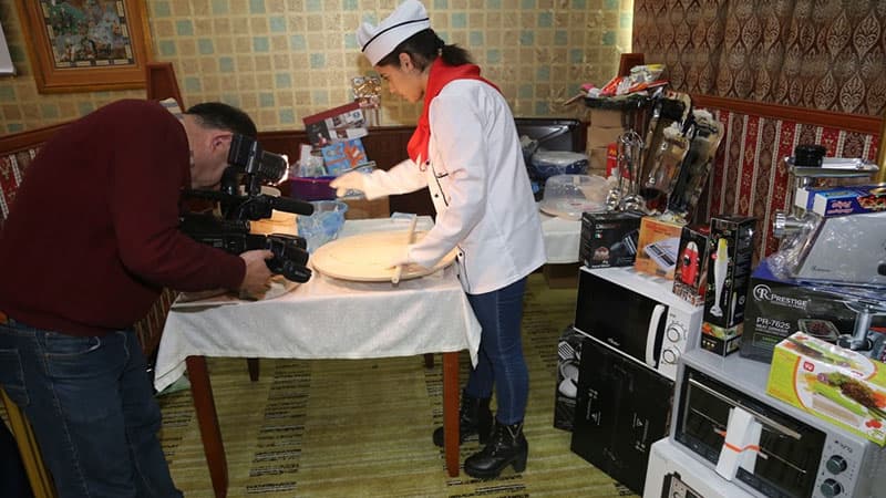 833 məcburi köçkün gəncə şəxsi biznesini qurmaq üçün avadanlıqlar təqdim edilib