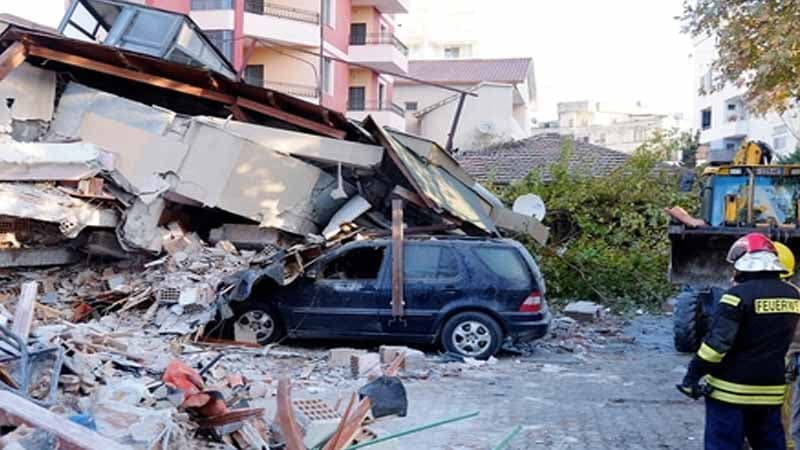 Azərbaycan Albaniyaya humanitar yardım göstərib