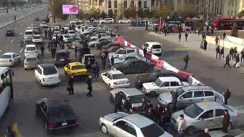 Sabahdan bu ünvanlarda maşınlarını saxlayanlar cərimələnəcək