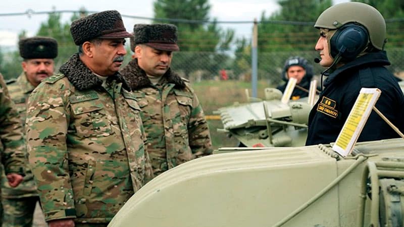 Zakir Həsənov cəbhəboyu zonada hərbi hissələrə baş çəkdi
