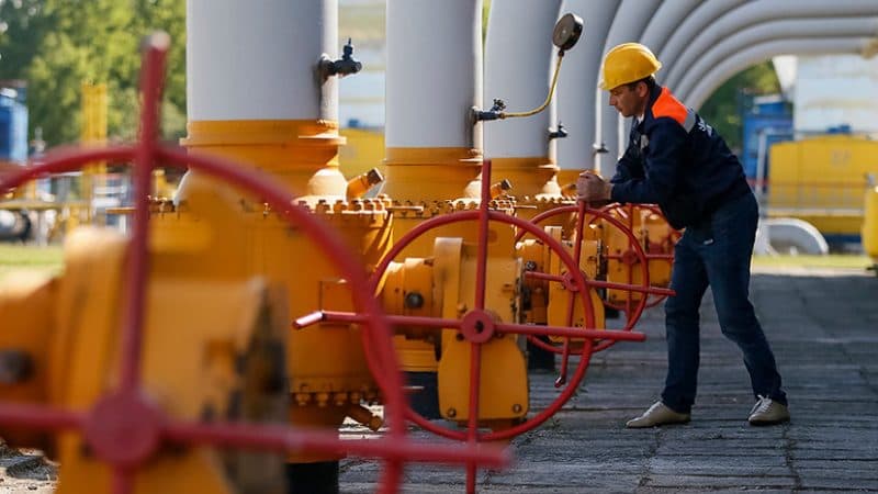 "Qazprom" 2,1 milyard dolları "Naftoqaz"a geri ödədi