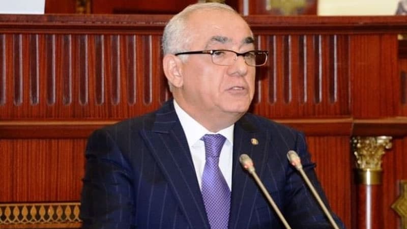 Əli Əsədovdan dövlət ümumtəhsil məktəbləri ilə bağlı qərar